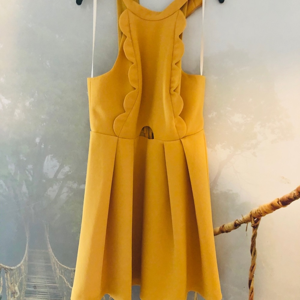 yellow dress from bcbg generation